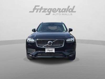 2022 Volvo XC90 T6 Momentum