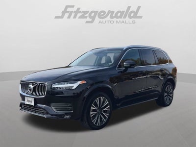 2022 Volvo XC90 T6 Momentum