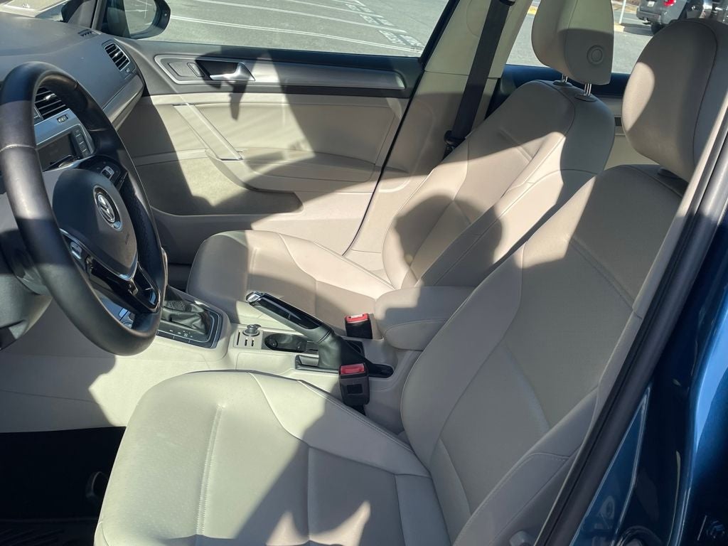 2017 Volkswagen Golf TSI SEL 4-Door