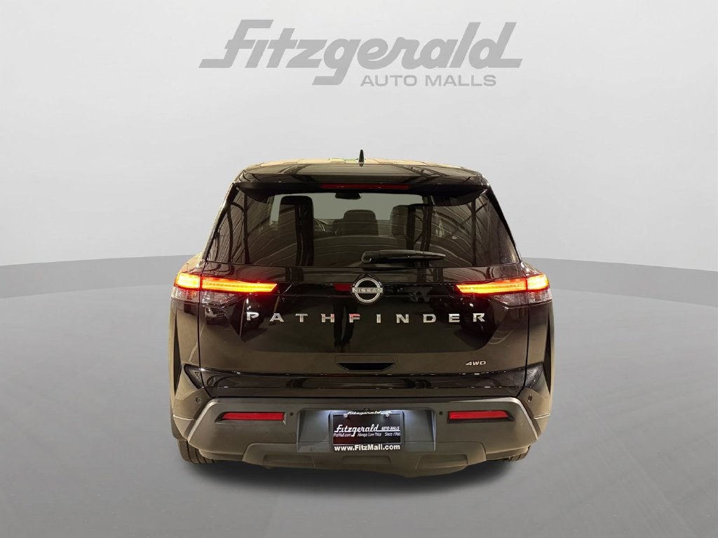 2024 Nissan Pathfinder S