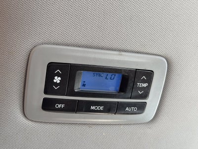 2017 Toyota Sienna XLE 8 Passenger