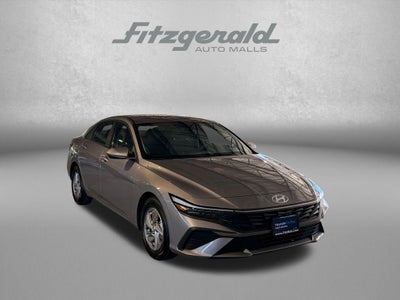 2025 Hyundai Elantra SE