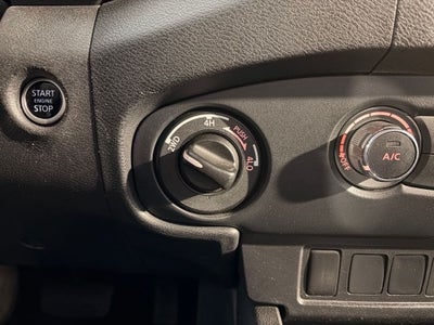 2022 Nissan Frontier SV