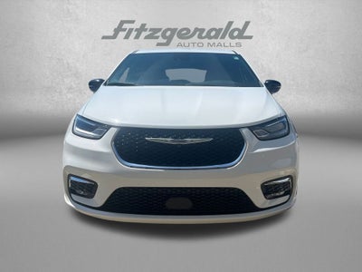 2024 Chrysler Pacifica Touring