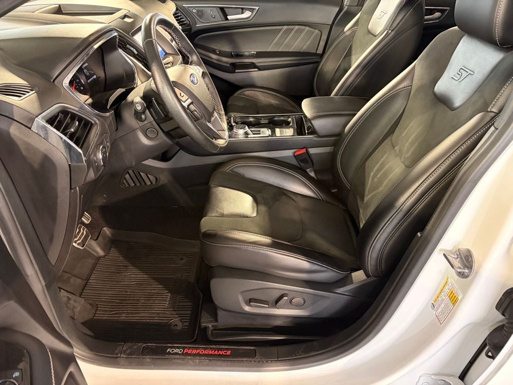 2020 Ford Edge ST