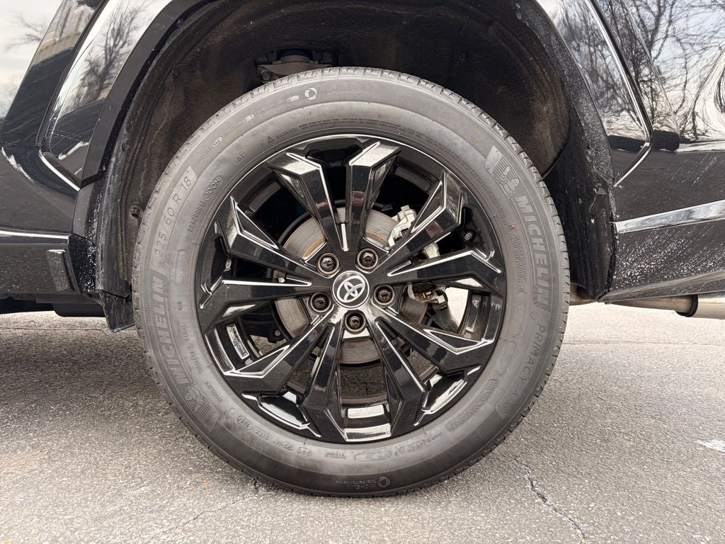 2024 Toyota RAV4 HYBRID SE