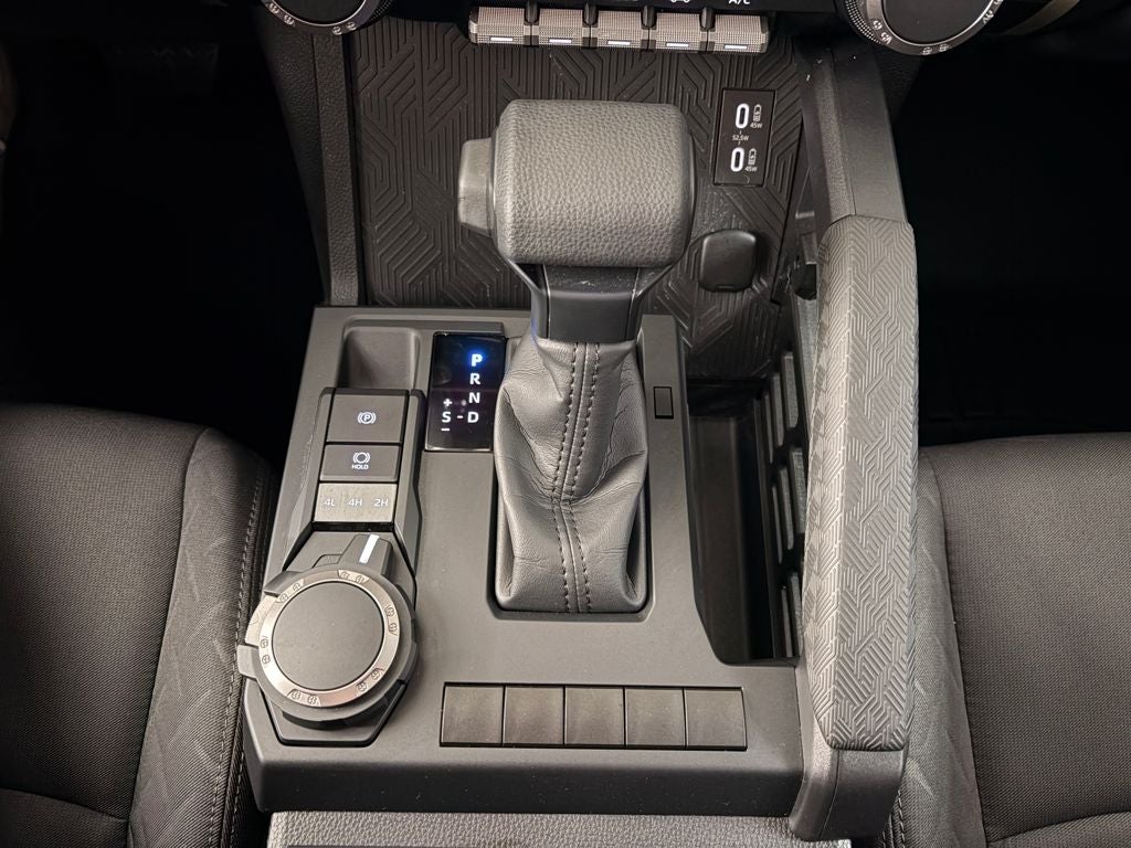 2025 Toyota TACOMA SR SR