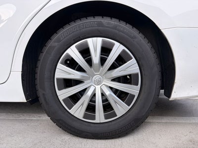 2023 Toyota Camry Hybrid LE