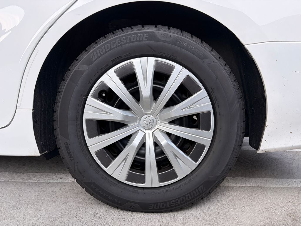 2023 Toyota Camry Hybrid LE
