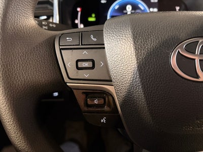 2025 Toyota CAMRY LE