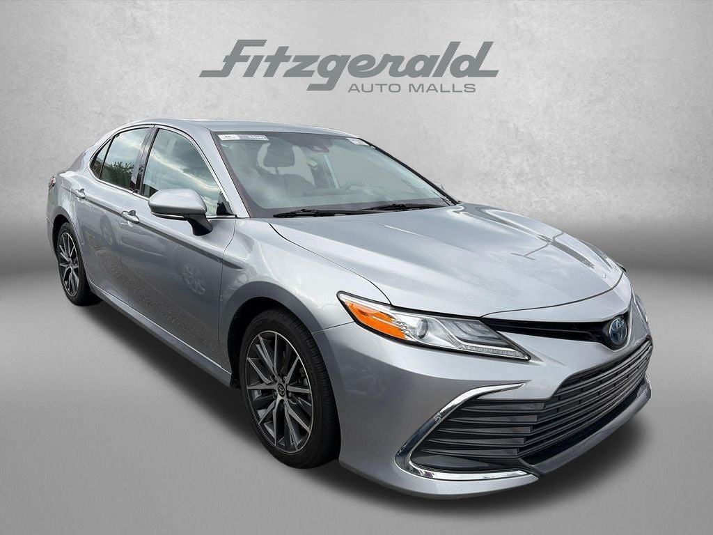 2023 Toyota Camry Hybrid XLE