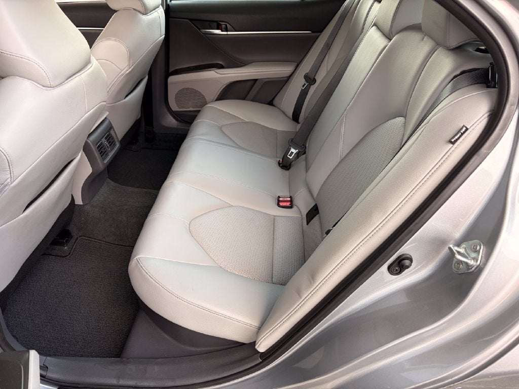 2023 Toyota Camry Hybrid XLE