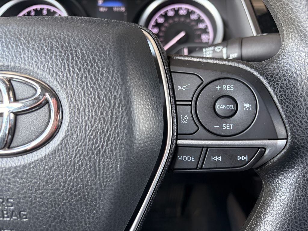 2022 Toyota CAMRY LE