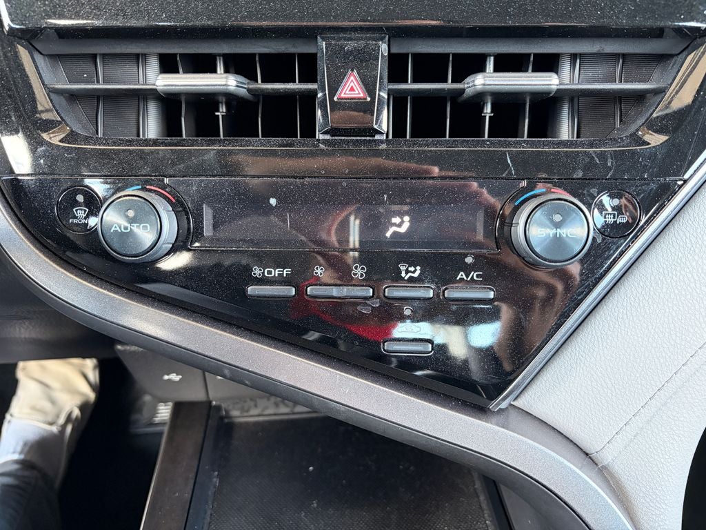 2022 Toyota CAMRY LE