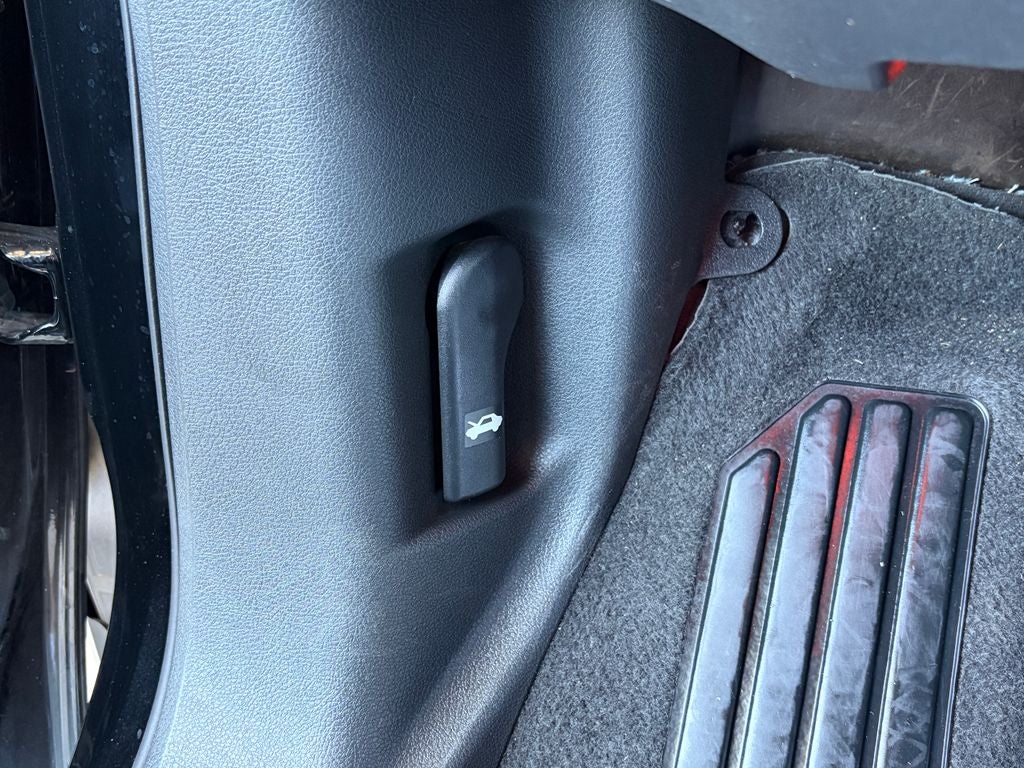 2023 Nissan Pathfinder S