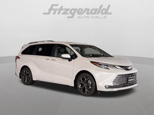 2026 Toyota Sienna Platinum 7 Passenger