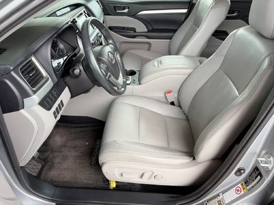2014 Toyota HIGHLANDER XLE V6