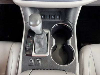 2014 Toyota HIGHLANDER XLE V6