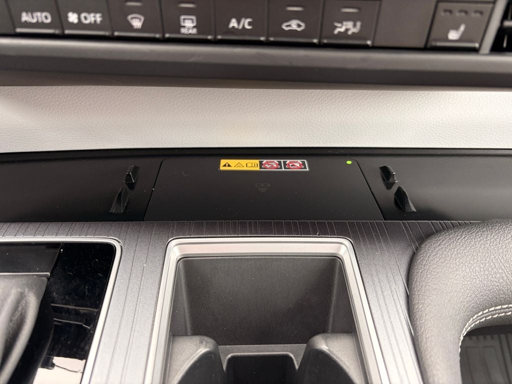 2025 Toyota SIENNA XLE AWD XLE 7 Passenger