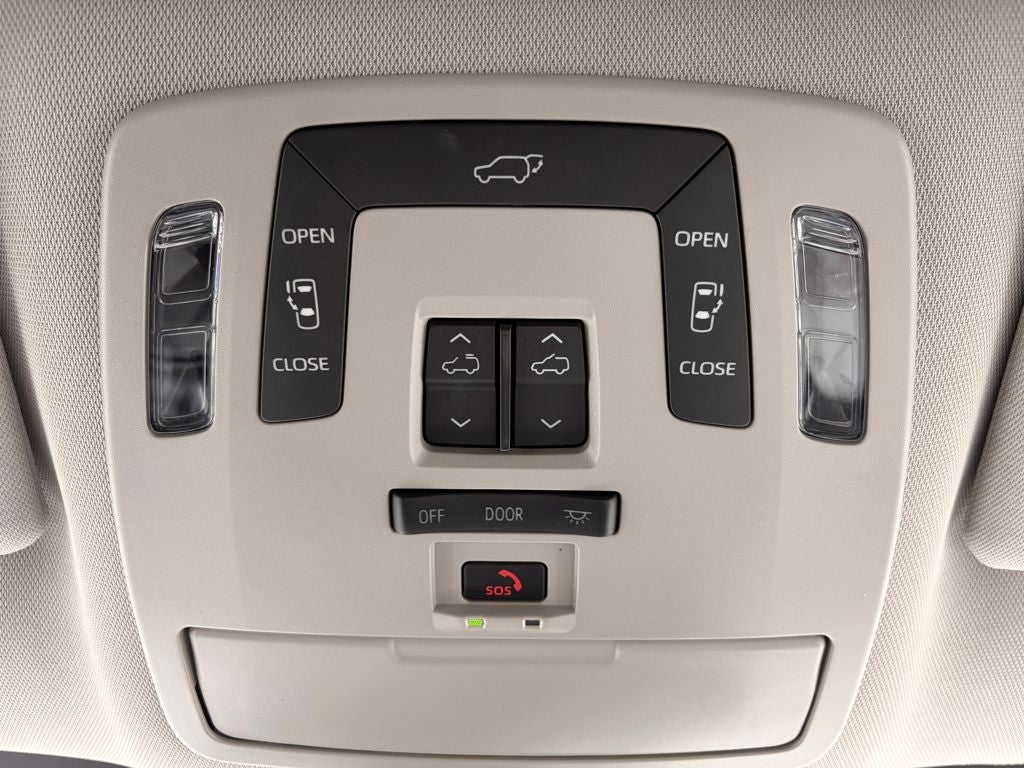 2025 Toyota SIENNA XLE AWD XLE 7 Passenger