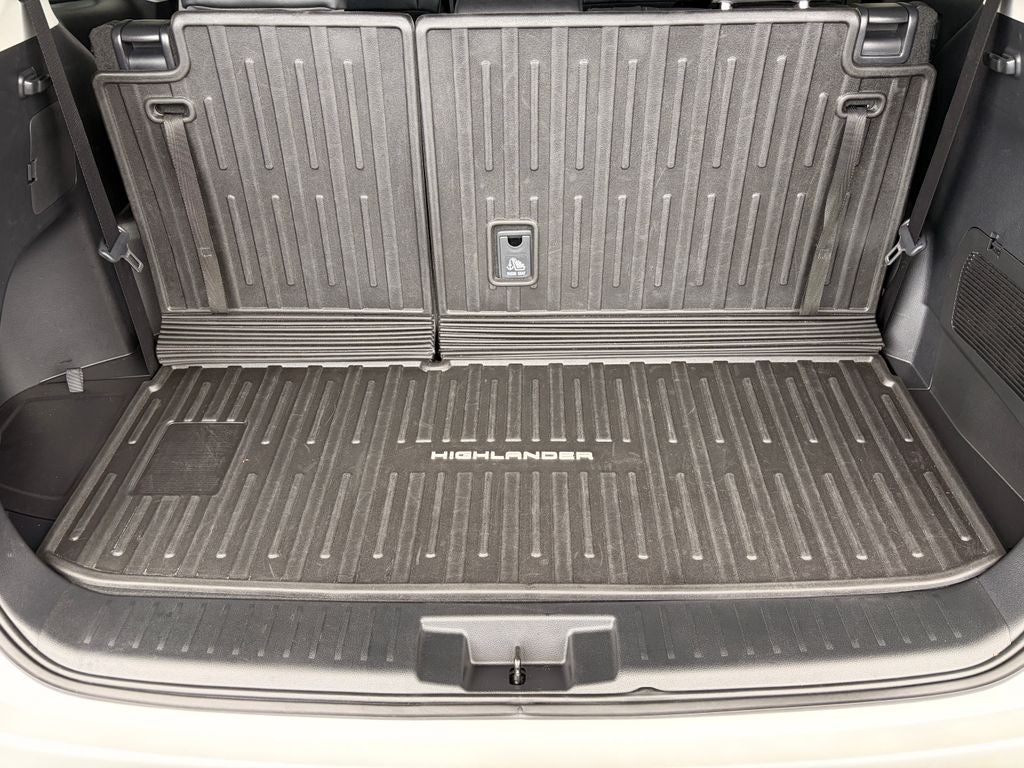 2025 Toyota Highlander Hybrid XLE
