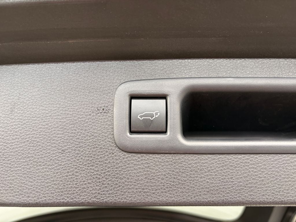 2025 Toyota Highlander Hybrid XLE