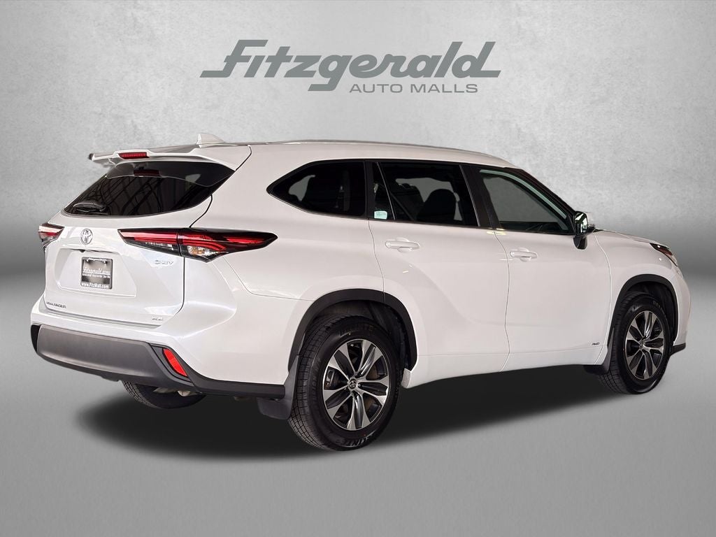 2025 Toyota Highlander Hybrid XLE