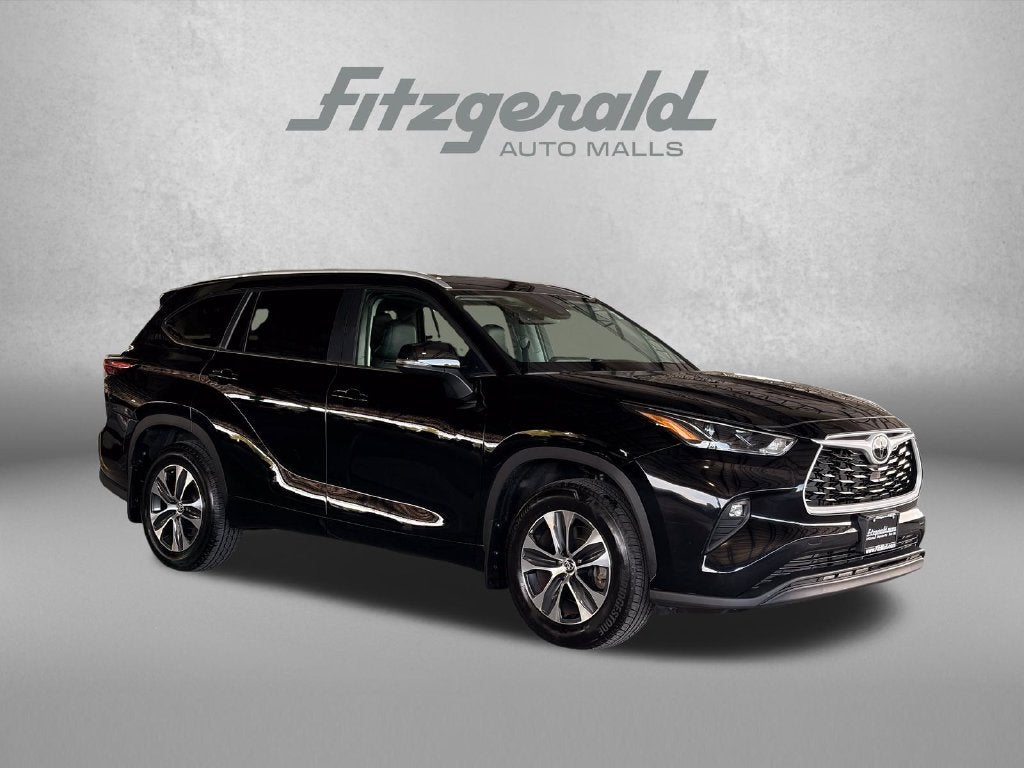 2025 Toyota Highlander XLE
