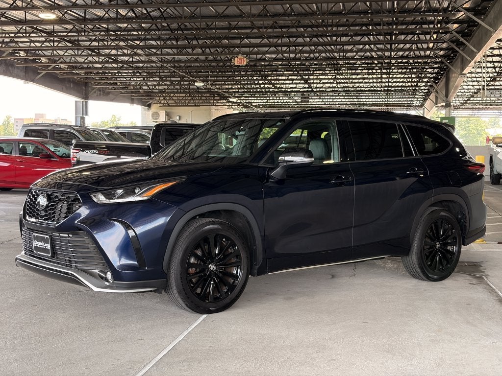 2025 Toyota Highlander XSE