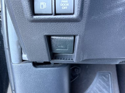 2025 Toyota Sienna LE 8 Passenger