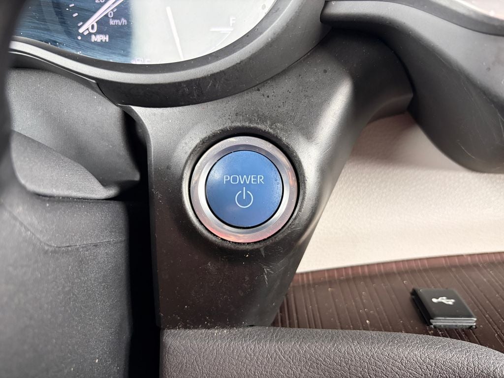 2024 Toyota Sienna LE 8 Passenger