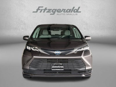 2024 Toyota Sienna LE 8 Passenger