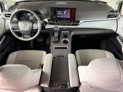2026 Toyota Sienna LE 8 Passenger