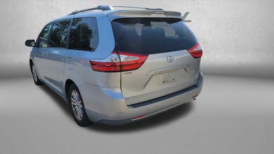 2015 Toyota SIENNA XLE 3.5L XLE 8 Passenger