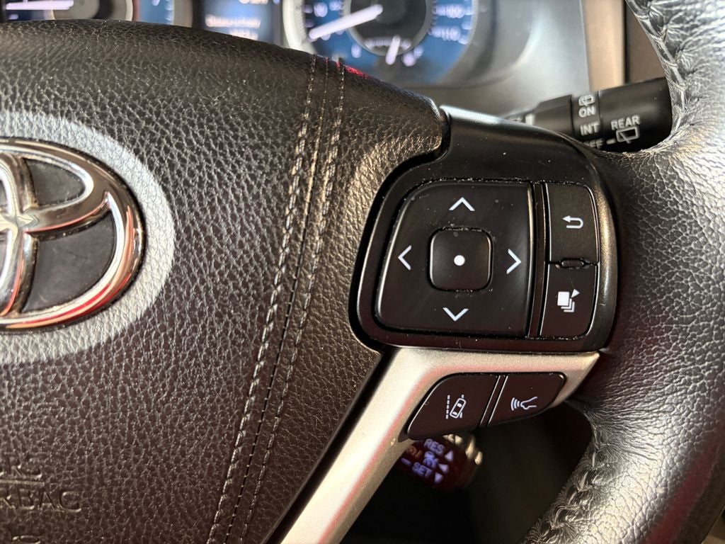 2019 Toyota SIENNA XLE 3.5L XLE 8 Passenger