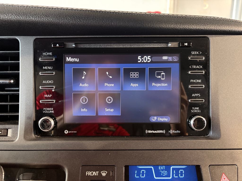 2019 Toyota SIENNA XLE 3.5L XLE 8 Passenger