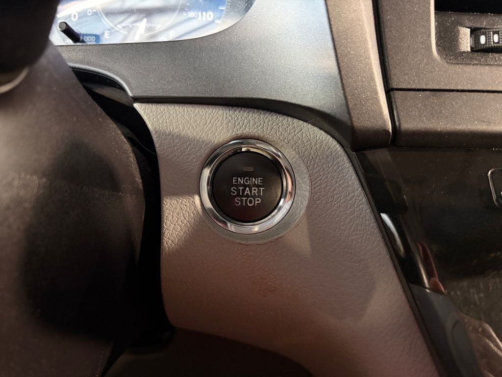 2019 Toyota SIENNA XLE 3.5L XLE 8 Passenger