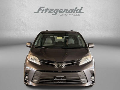 2019 Toyota SIENNA XLE 3.5L XLE 8 Passenger