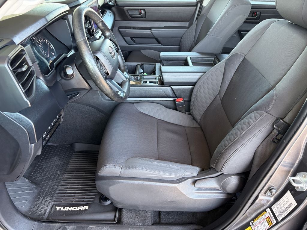 2023 Toyota TUNDRA 4X4 SR
