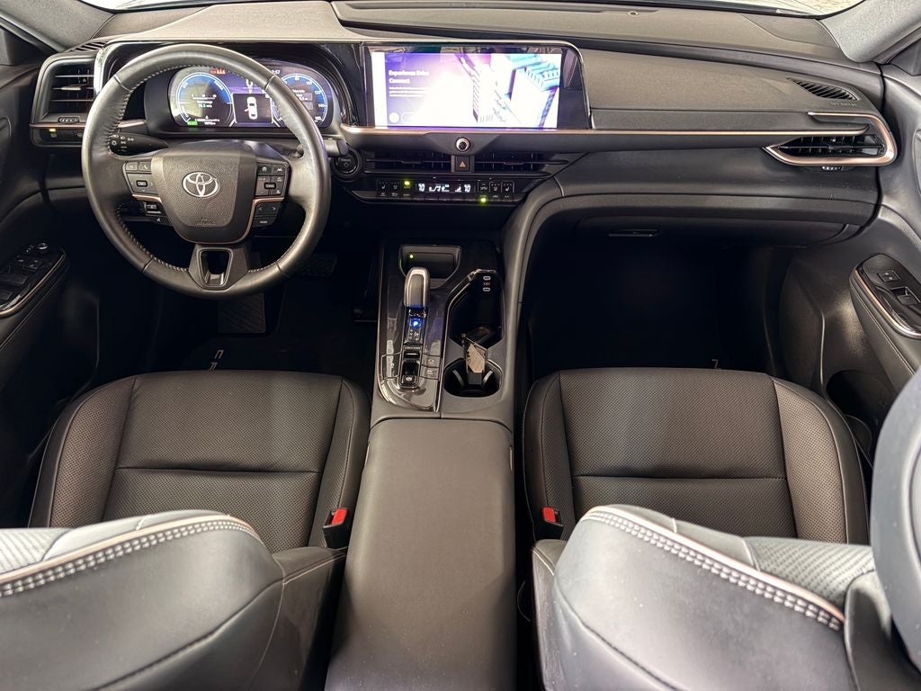 2025 Toyota CROWN XLE
