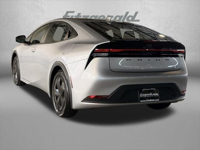 2025 Toyota PRIUS LE