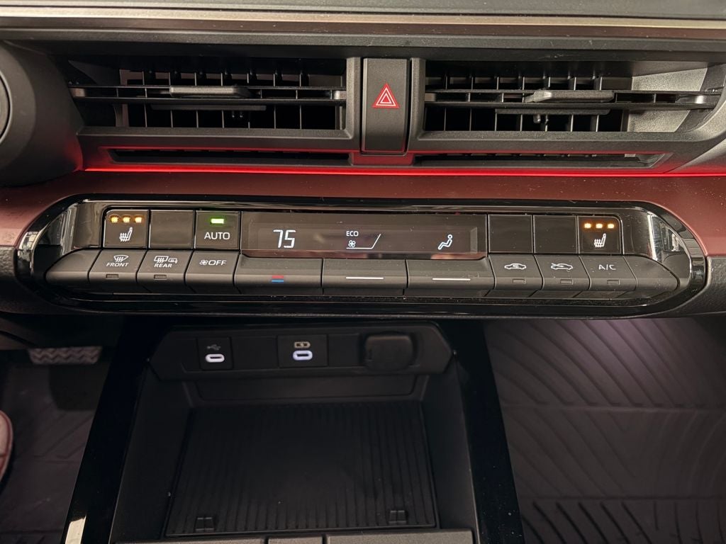 2024 Toyota PRIUS PRIME XSE Premium