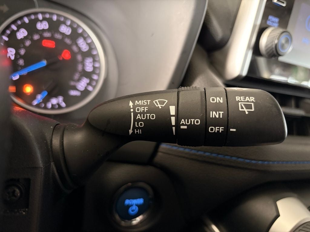 2022 Toyota RAV4 HYBRID SE