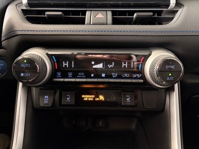 2022 Toyota RAV4 HYBRID SE