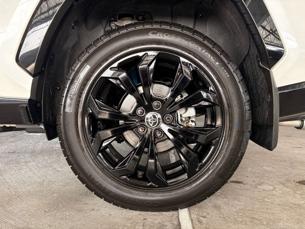 2022 Toyota RAV4 HYBRID SE