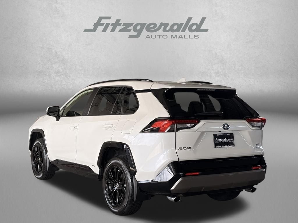 2022 Toyota RAV4 HYBRID SE