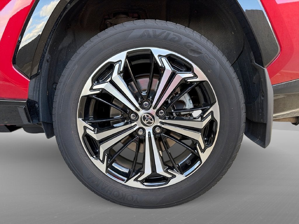 2025 Toyota RAV4 Plug-in Hybrid XSE