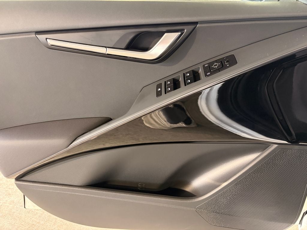 2025 Kia Niro EX