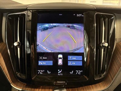 2021 Volvo XC60 T5 Momentum