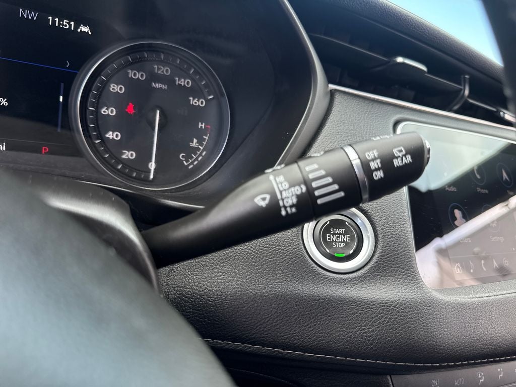2022 Cadillac XT4 Premium Luxury